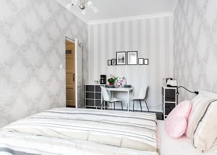 The Little Pearl Close To Westend *
